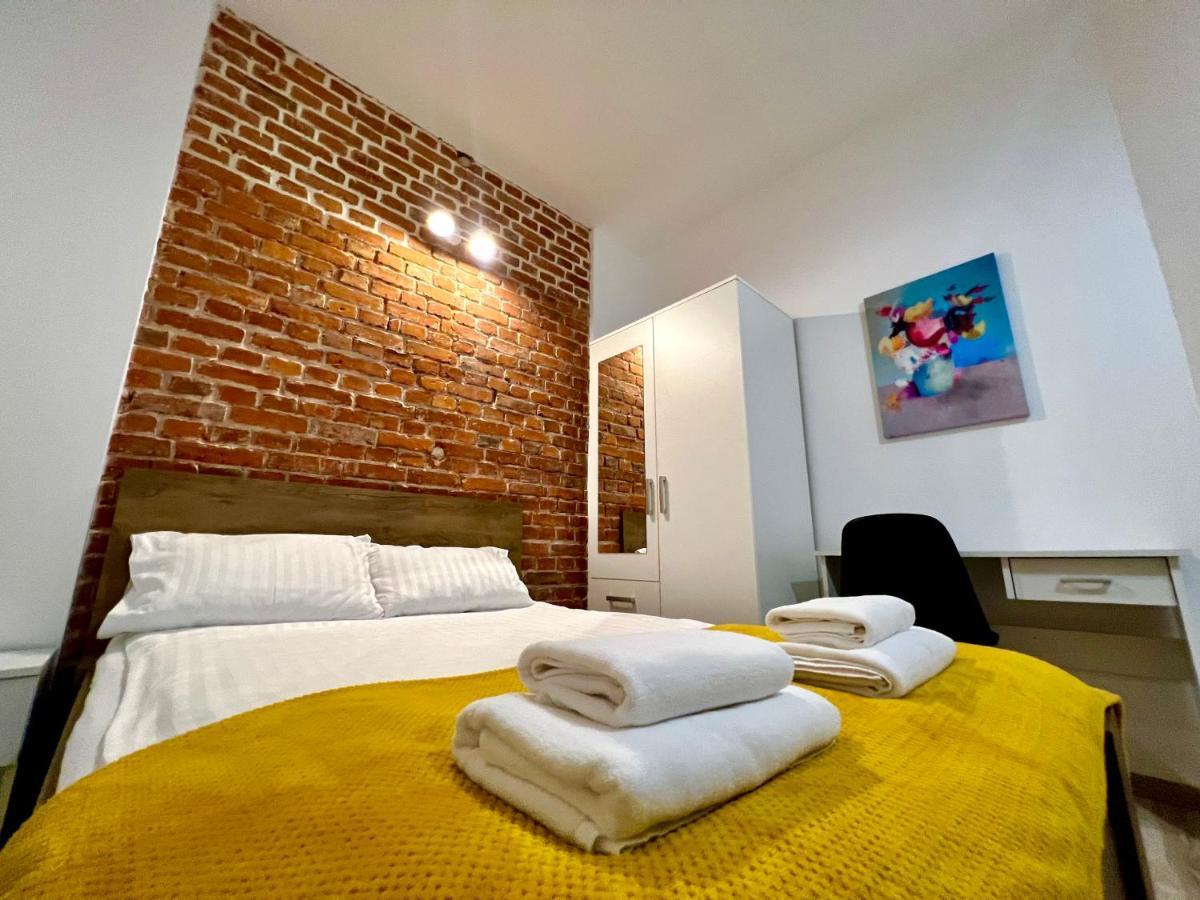 Red&Yellow Apartments Centrum ออลชติน ภายนอก รูปภาพ